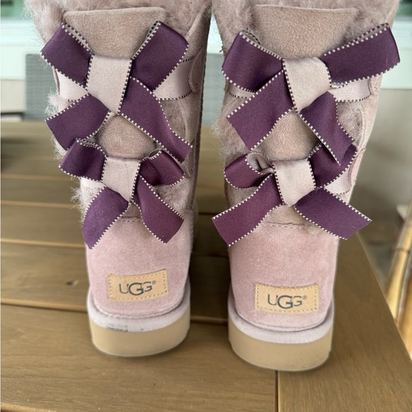 UGG Boots with Purple and Pink Bows, size 8 - Picture 1 of 5